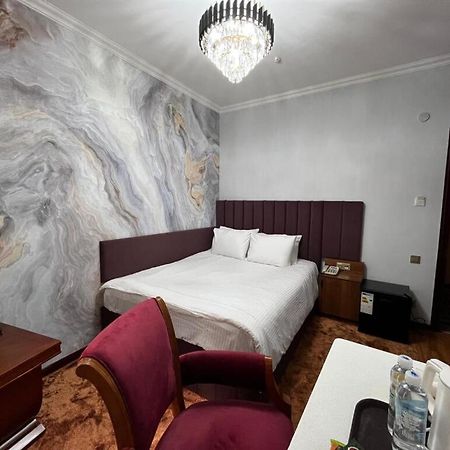 Luxurious Hotel Taraz Eksteriør billede