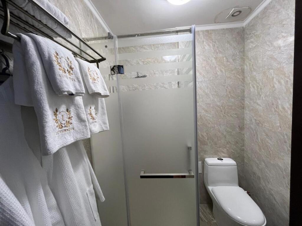 Luxurious Hotel Taraz Eksteriør billede