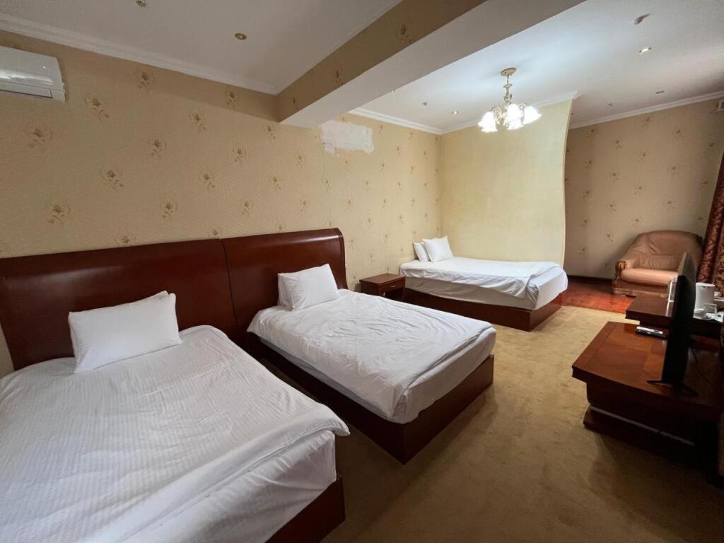 Luxurious Hotel Taraz Eksteriør billede