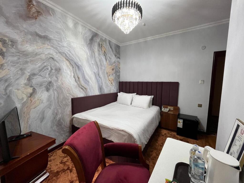 Luxurious Hotel Taraz Eksteriør billede