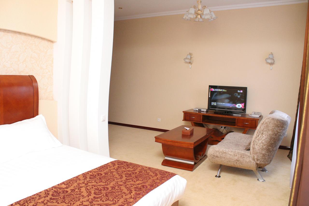 Luxurious Hotel Taraz Eksteriør billede