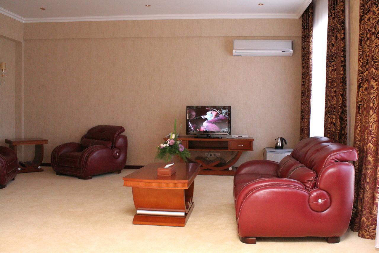 Luxurious Hotel Taraz Eksteriør billede